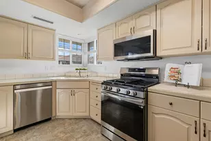 970 E 700 S, Saint George, UT 84790 - Photo 8