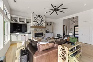 4850 N Petroglyph Dr, Saint George, UT 84770 - Photo 14