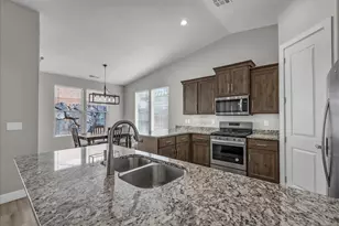 166 W White Pearl Dr, Washington, UT 84780 - Photo 8