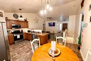 2126 E Ravine Rd, Enoch, UT 84721 - Photo 10