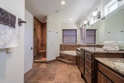 1844 N Wellington St, Washington, UT 84780 - Photo 32