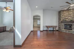 1844 N Wellington St, Washington, UT 84780 - Photo 36