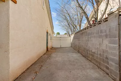 230 N 2230 E E, Saint George, UT 84790 - Photo 40