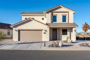 1017 N Pleasant Valley Ln, Washington, UT 84780 - Photo 2