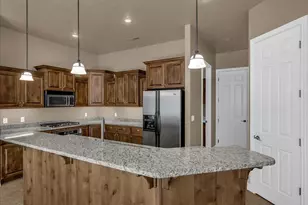 28 S Acantilado Dr, Saint George, UT 84790 - Photo 12