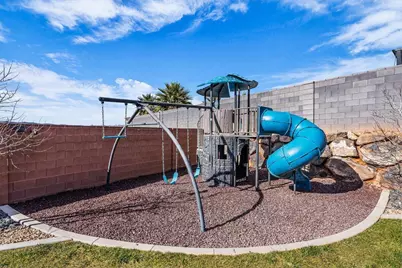 559 N Sarah Ln, Hurricane, UT 84737 - Photo 24