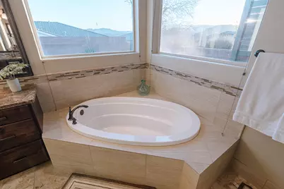 506 W Tenaya Dr, Ivins, UT 84738 - Photo 8