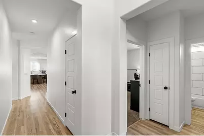 649 N Sandy Talus Dr, Washington, UT 84780 - Photo 4