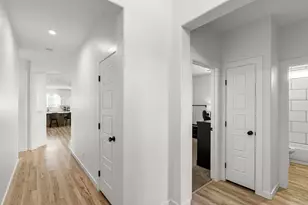 649 N Sandy Talus Dr, Washington, UT 84780 - Photo 4