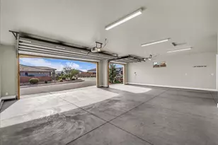 738 W Osprey Dr, Washington, UT 84780 - Photo 38