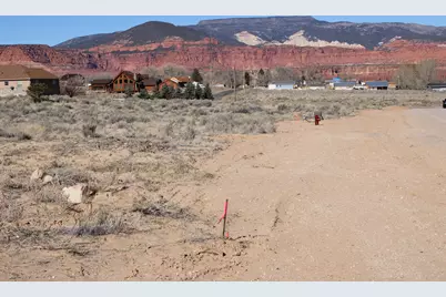 140 E Teasdale Rd, Teasdale, UT 84773 - Photo 12