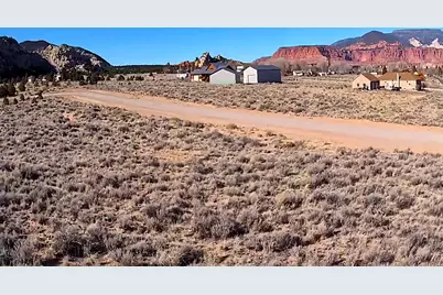140 E Teasdale Rd, Teasdale, UT 84773 - Photo 24