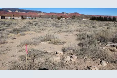 140 E Teasdale Rd, Teasdale, UT 84773 - Photo 14