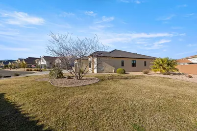2360 W Chardonnay Ln, Saint George, UT 84770 - Photo 44