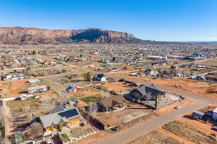 640 N Juniper St, Hildale, UT 84784 - Photo 82