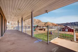 640 N Juniper St, Hildale, UT 84784 - Photo 16