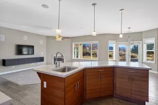 486 E Hillview Dr, Cedar City, UT 84721 - Photo 12