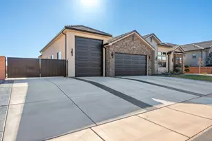 227 W United Way, Ivins, UT 84738 - Photo 2