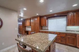 875 Country Ln, Santa Clara, UT 84765 - Photo 6