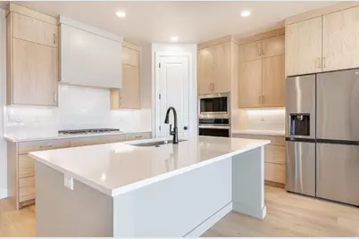 712 W Coastline Place #123, Saint George, UT 84790 - Photo 2