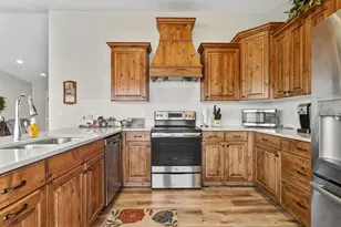 2591 S Desert Dr, Apple Valley, UT 84737 - Photo 12