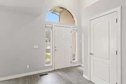7 N Reflection Way, Saint George, UT 84770 - Photo 10