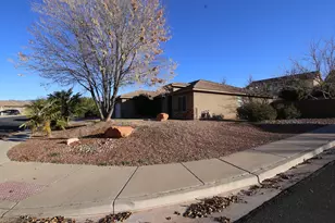 912 N Rolling Hills Rd, Washington, UT 84780 - Photo 2