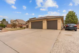 2451 S Camino Real, Washington, UT 84780 - Photo 42