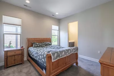 1137 W Grayson Dr, Saint George, UT 84790 - Photo 14