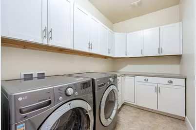 687 N Millcreek Springs Dr, Washington, UT 84780 - Photo 28