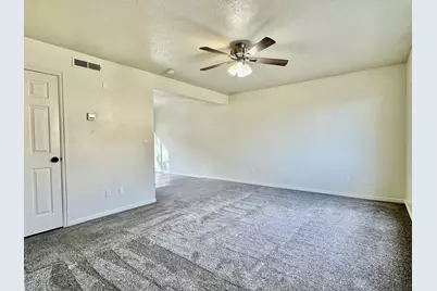 1063 E 600 S #10, Saint George, UT 84790 - Photo 2