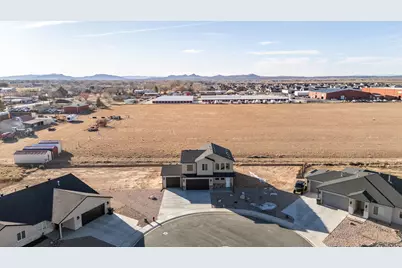4889 N Springfield Cir, Enoch, UT 84721 - Photo 54