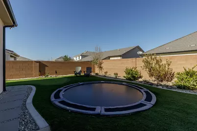 479 E 4290 S, Washington, UT 84780 - Photo 36