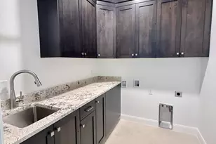 445 W Rosina Cir, Washington, UT 84780 - Photo 20