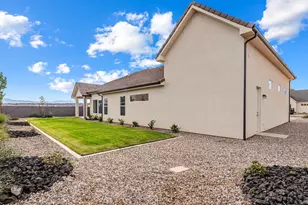 445 W Rosina Circle, Washington, UT 84780 - Photo 34