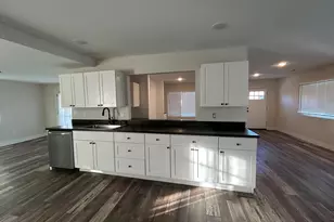 79 W 500 S, Saint George, UT 84770 - Photo 6