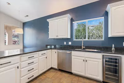 1120 W Broadstone Ct, Washington, UT 84780 - Photo 10