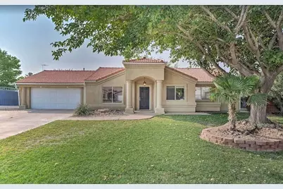 3819 W 240 N, Hurricane, UT 84737 - Photo 1