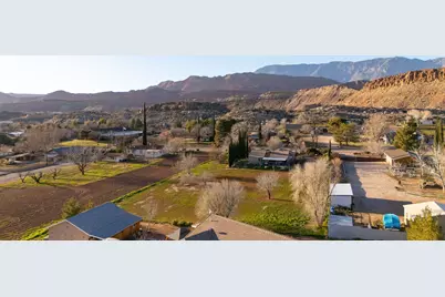 140 N Main St, Leeds, UT 84746 - Photo 30