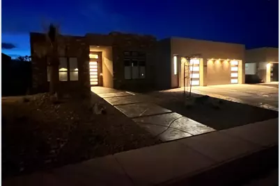 5294 W 3200 S, Hurricane, UT 84737 - Photo 2