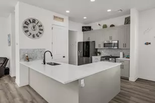 663 W Juniper Hill Dr, Saint George, UT 84790 - Photo 4