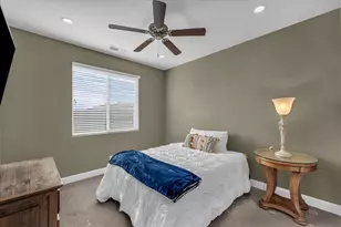 811 N Crown King Ave, Washington, UT 84780 - Photo 22