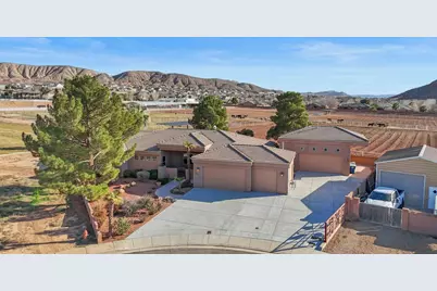 720 E Meadow Ln, Washington, UT 84780 - Photo 1