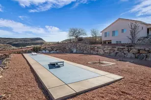 1360 E Telegraph St, Washington, UT 84780 - Photo 30