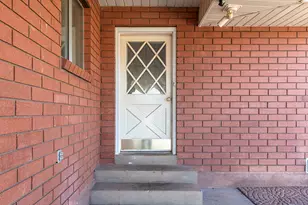 225 N Red Rock Dr, Washington, UT 84780 - Photo 6