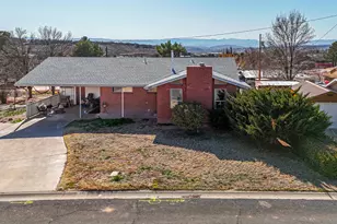 225 N Red Rock Dr, Washington, UT 84780 - Photo 1