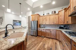 2090 N Tuweap, Saint George, UT 84770 - Photo 12