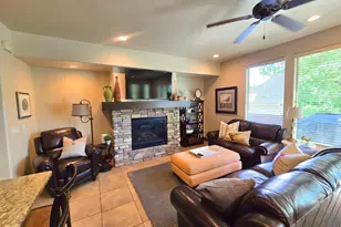 4206 E Torrey Pines Dr, Washington, UT 84780 - Photo 6