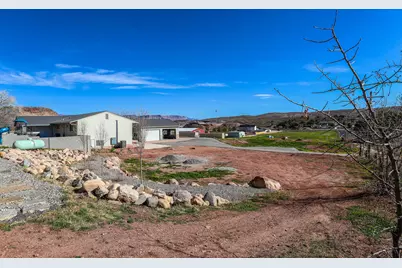 422 W Buckeye Reef Rd, Leeds, UT 84746 - Photo 42