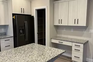 668 E Fiddlers Cove Dr, Cedar City, UT 84721 - Photo 2